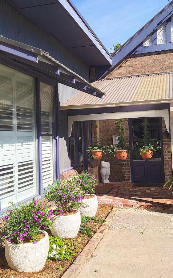 The Nunnery Boutique Hotel Moss Vale Exterior photo